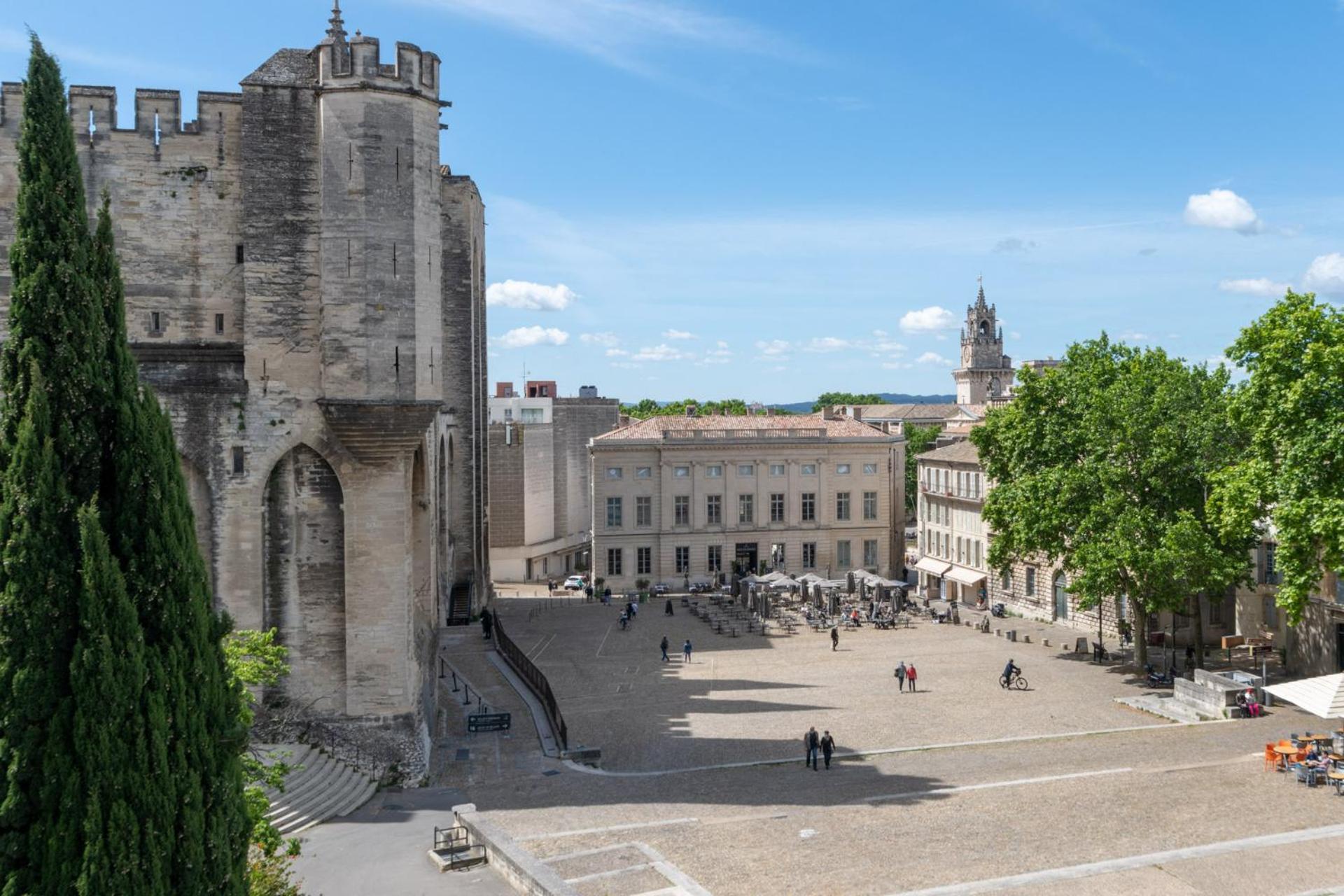 Bien D'Exception En Face Du Palais Des Papes Avignon Exterior foto